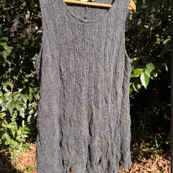 Mate the Label Textured Tank S | Charcoal Boho Layering Top Sustainable USA - Picture 4 of 4